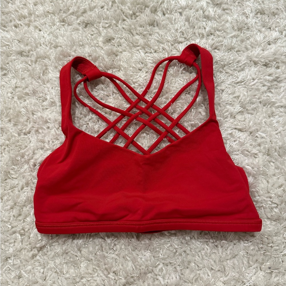 Lululemon Free to Be Bra